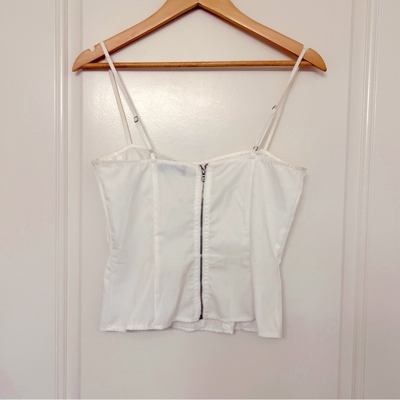 PrettyLittleThing White Structured Corset Top 🤍 Chic Bustier Style | Size 4 - Picture 11 of 11